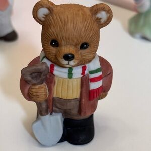 Homco papa bear figurine from the Christmas Collection Set #5101 vintage